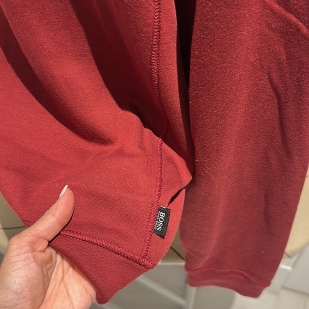 Hugo Boss Sweater XL - Picture 3 of 8